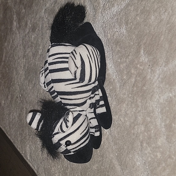 (J2) Zebra Hand Puppet Plush Creations - Picture 3 of 6